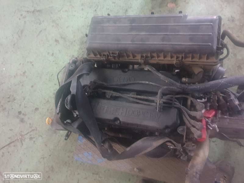 MOTOR COMPLETO KIA RIO BREAK FAMILIAR 2003 - 1