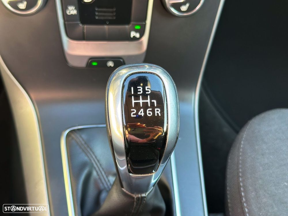 Volvo V40 2.0 D2 Momentum - 17