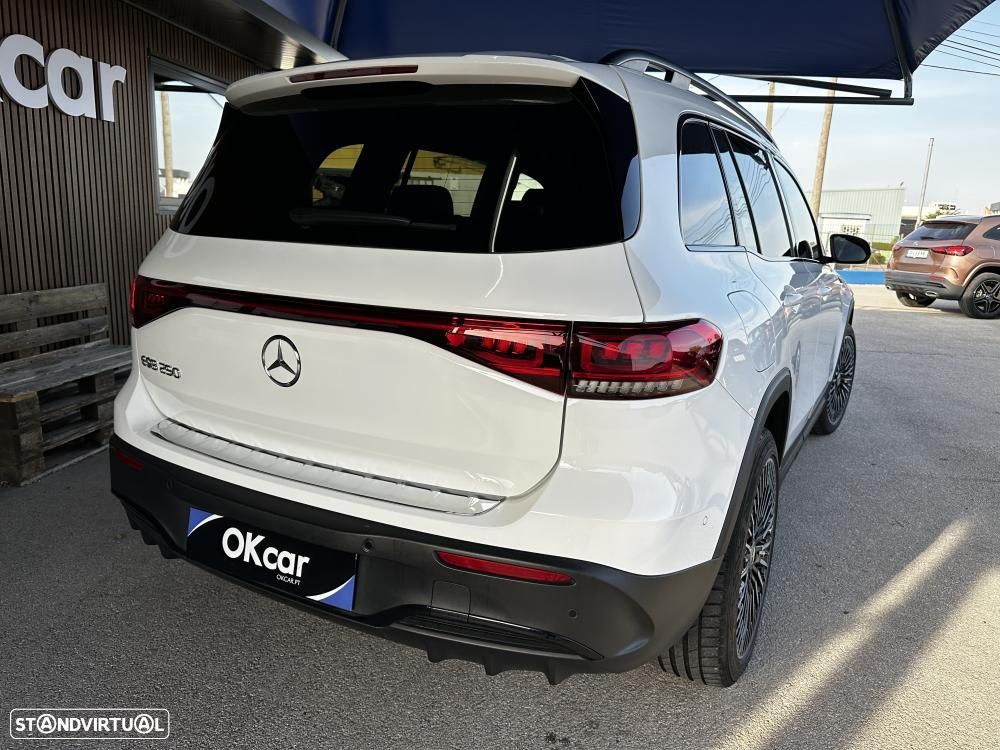 Mercedes-Benz EQB 250 AMG Line - 12