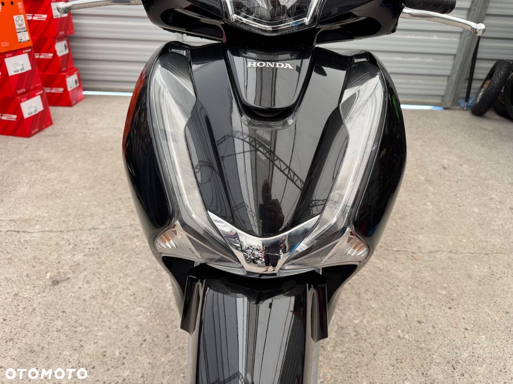 Honda SH - 17