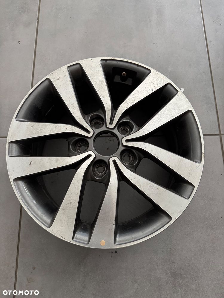 Hyundai i30 felga aluminiowa 2017 - 2