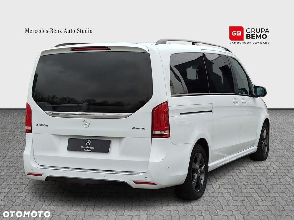 Mercedes-Benz Klasa V - 6