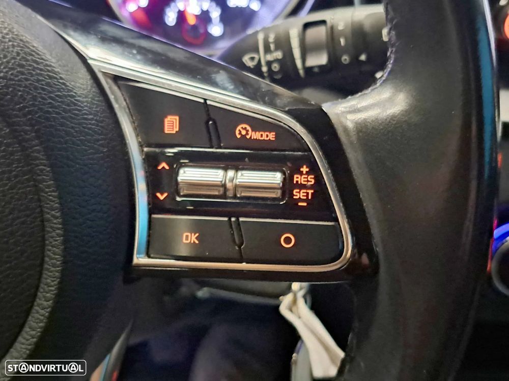 Kia Ceed SW 1.6 CRDi TX - 10