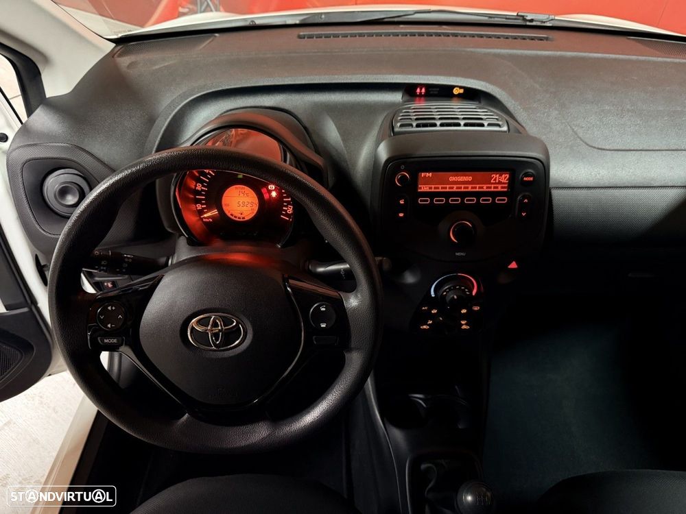 Toyota Aygo X 1.0 Envy - 9