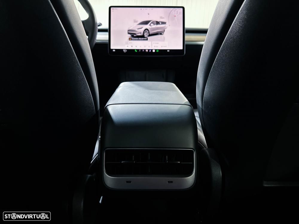 Tesla Model Y Standard - 28