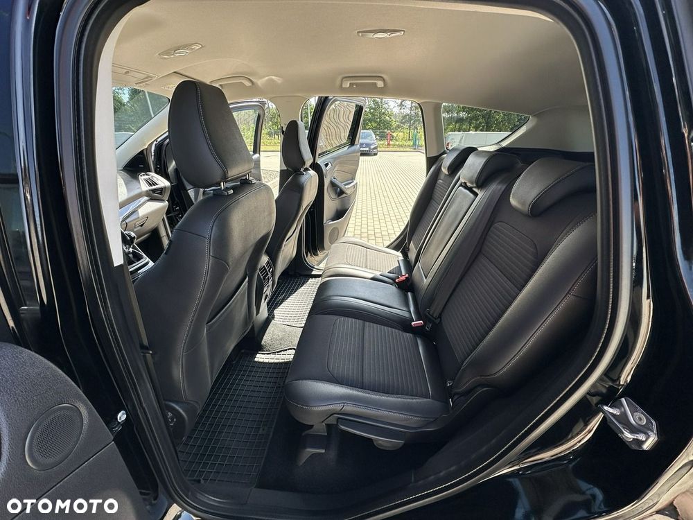 Ford Kuga 1.5 EcoBoost 2x4 Titanium - 13