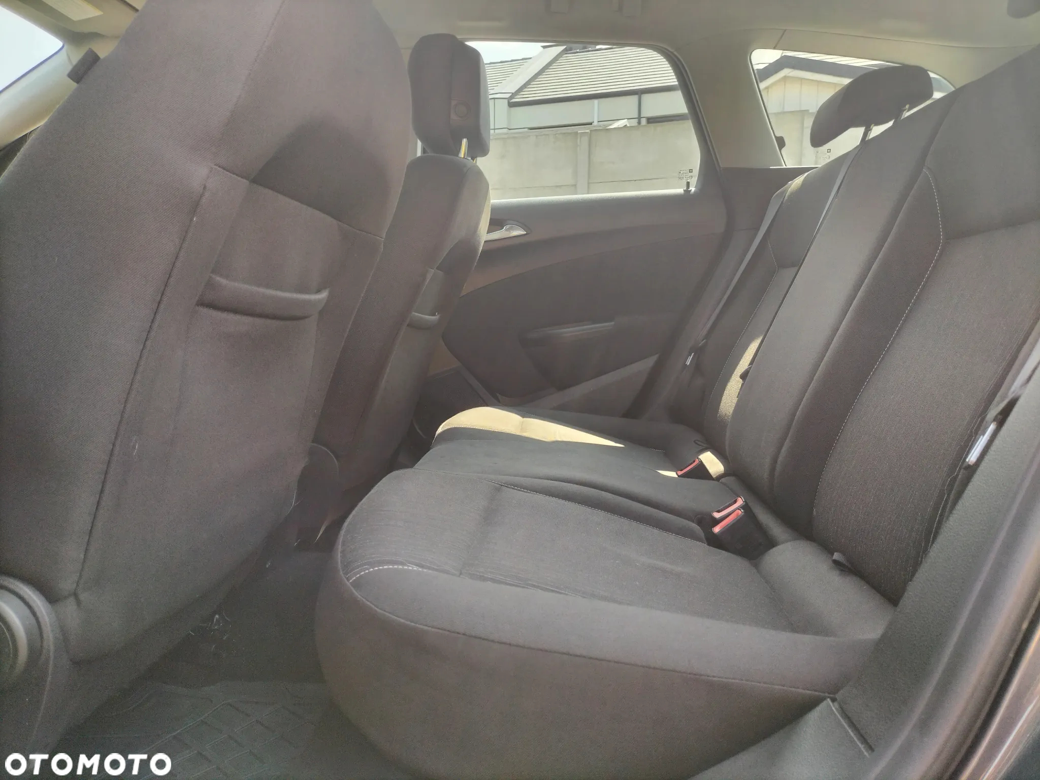 Opel Astra - 11