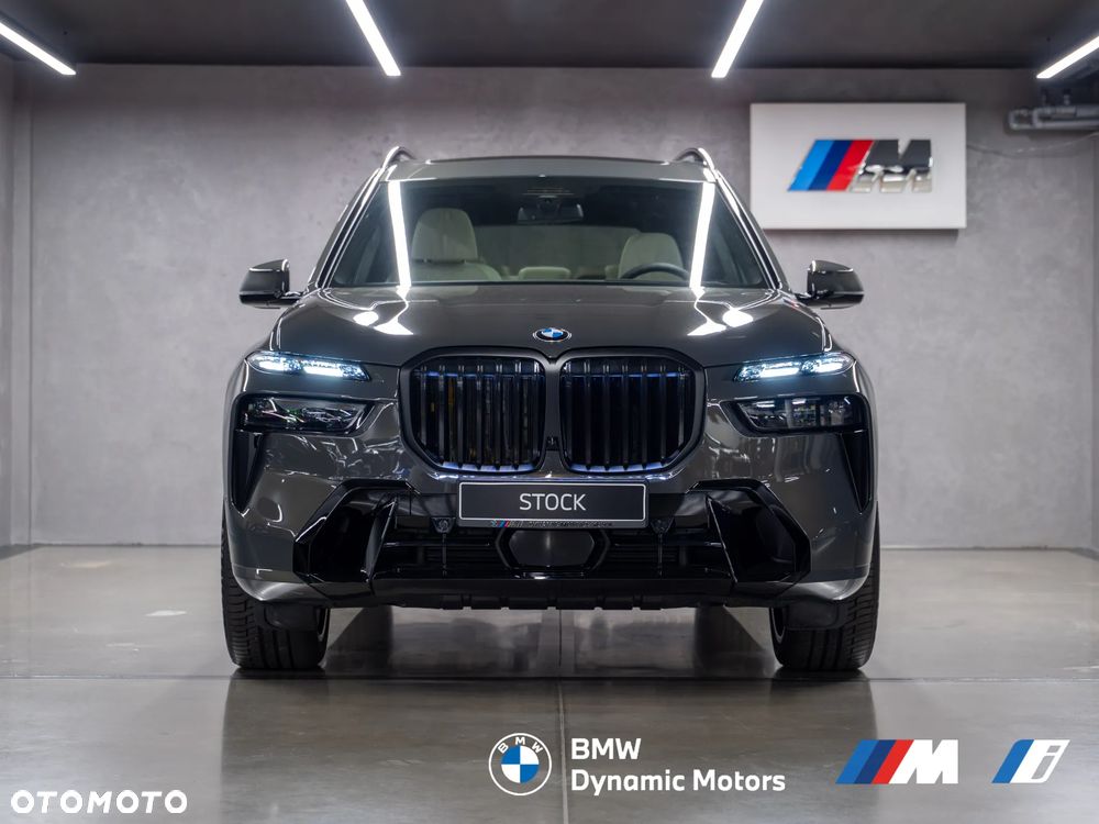 BMW X7 2026 photo 2