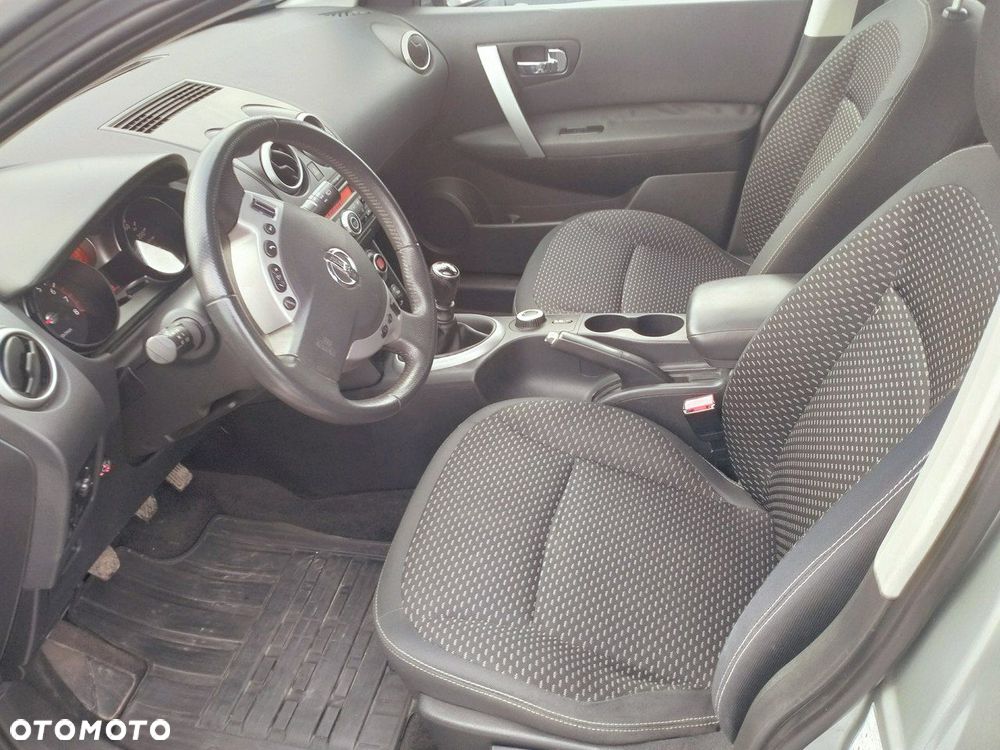 Nissan Qashqai - 10