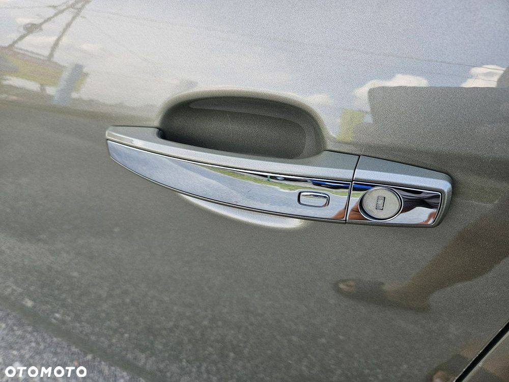 Opel Insignia - 26