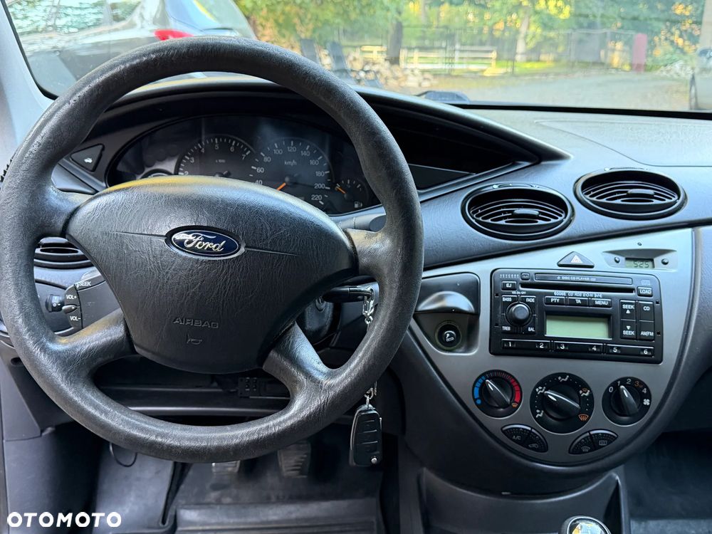 Ford Focus - 10