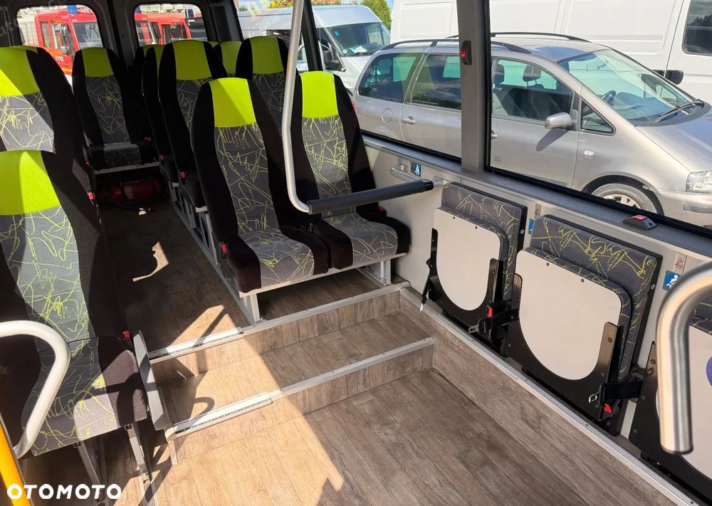 Mercedes-Benz Sprinter 2.1 Autobus 24 miejsca MIDCITY - 7