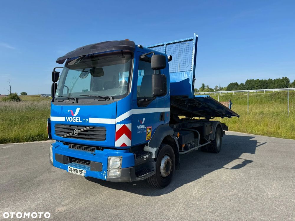 Volvo FL240 - 1