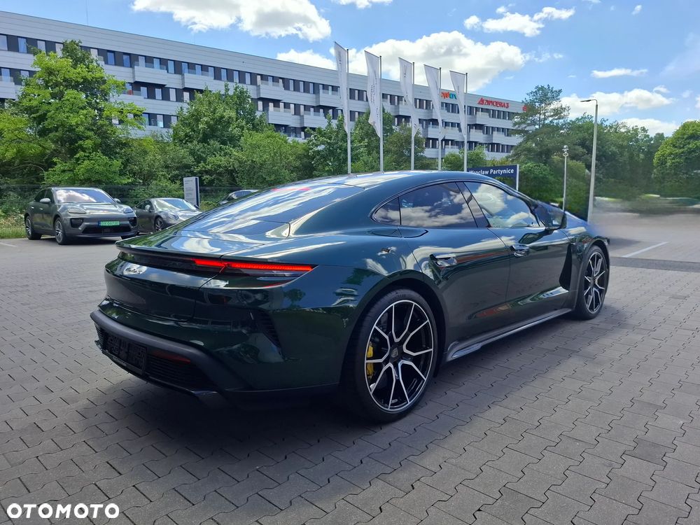 Porsche Taycan 105kWh Turbo S - 5