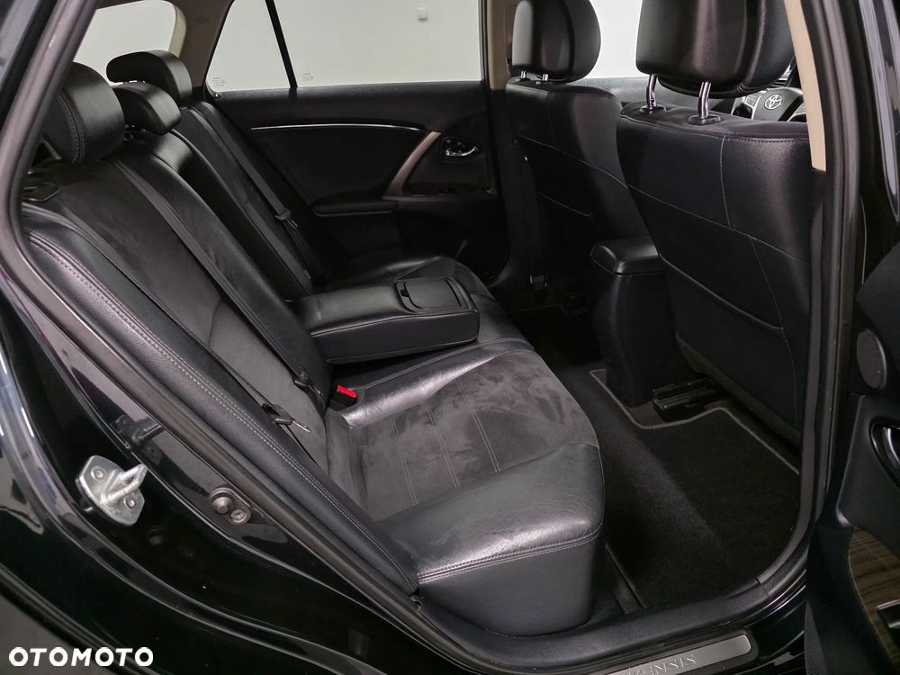 Toyota Avensis 2.0 D-4D Sol Premium - 17