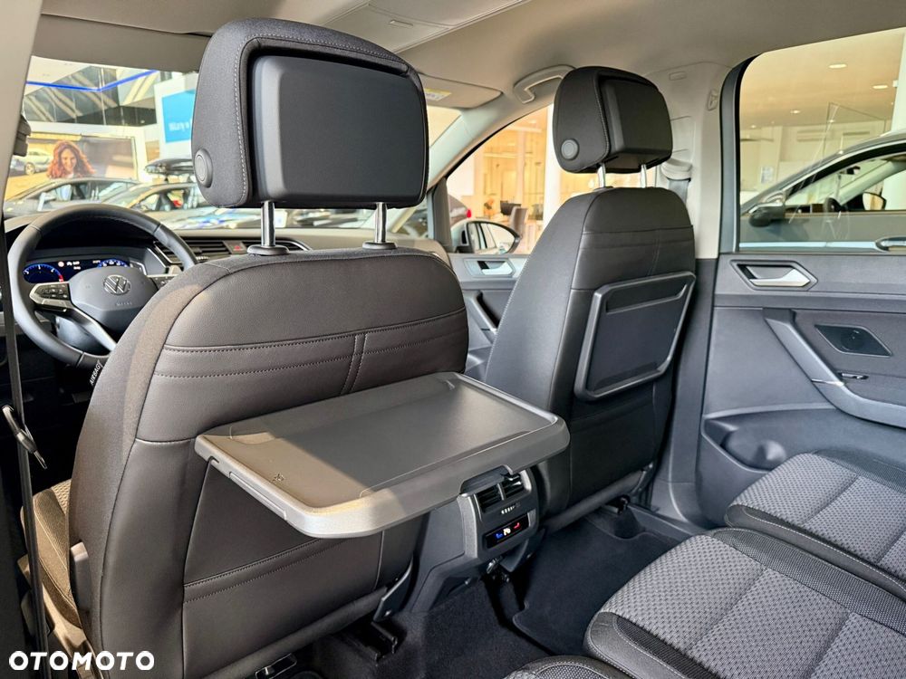 Volkswagen Touran - 9
