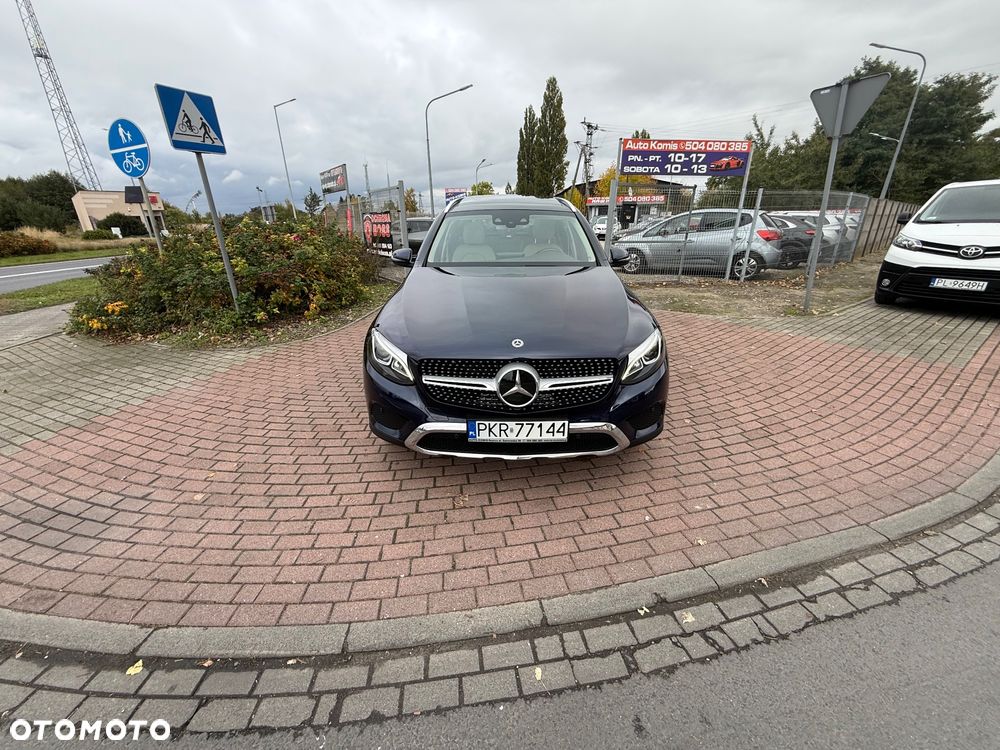 Mercedes-Benz GLC 250 4Matic 9G-TRONIC Exclusive - 3