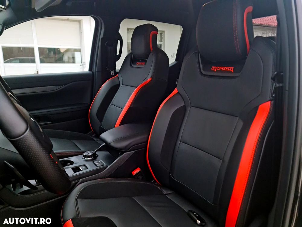Ford Raptor - 15