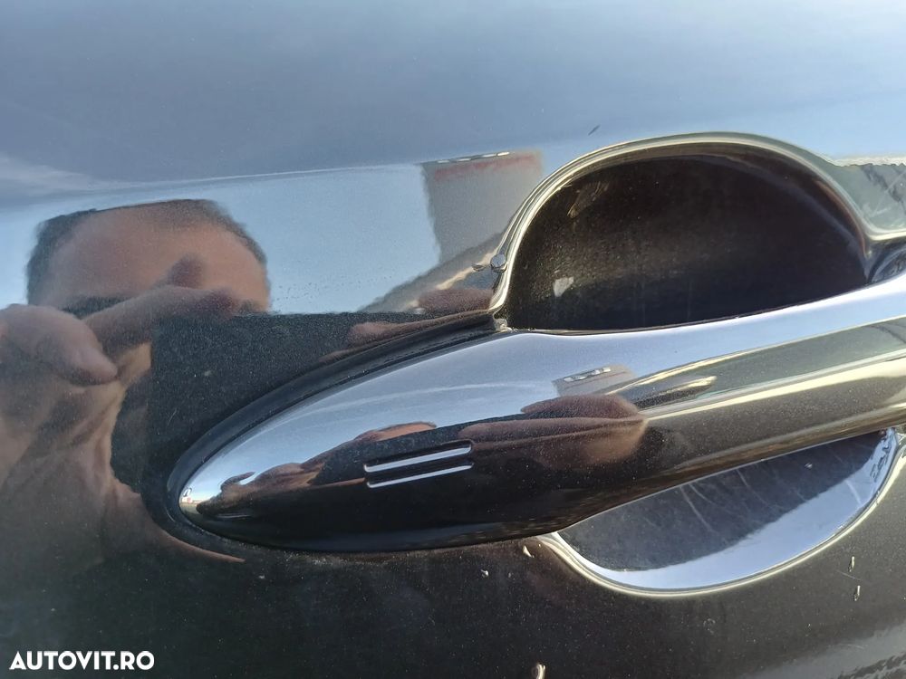 Toyota Corolla TS 1.8 HSD Exclusive - 24