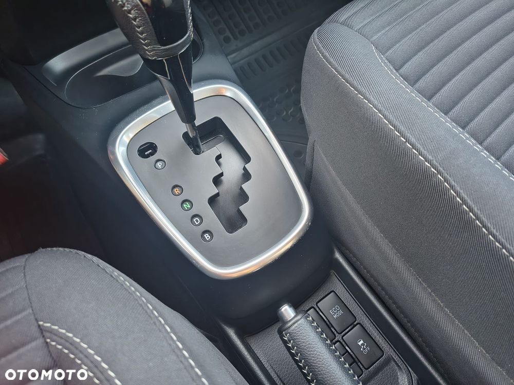 Toyota Yaris Hybrid 100 Dynamic EU6 - 11