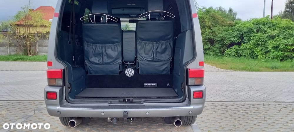 Volkswagen Caravelle - 24