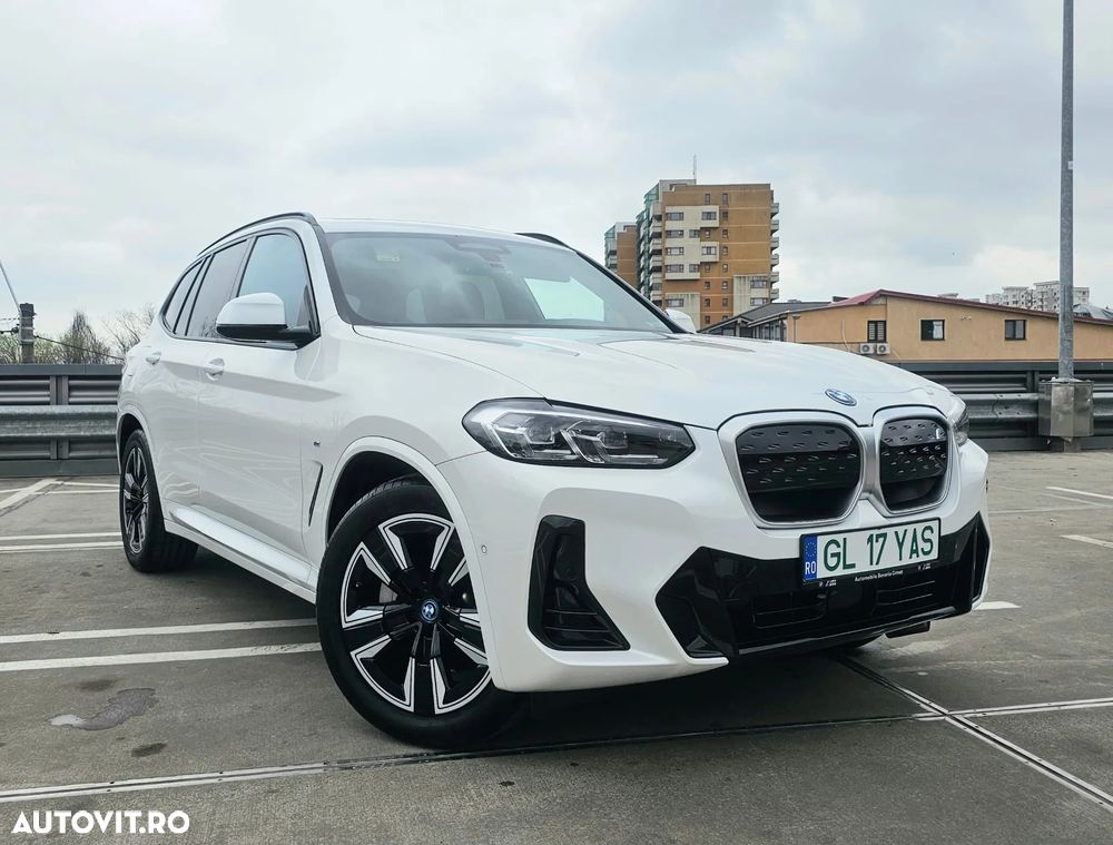 BMW iX3 Standard - 1
