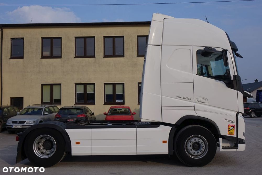Volvo FH 500 GLOBETROTTER XL / I-SAVE / STANDARD / AUTOMAT / EURO 6 / KLIMATYZACJA POSTOJOWA / LODÓWKA / LED / NAVI / 2 ZBIORNIKI - 5