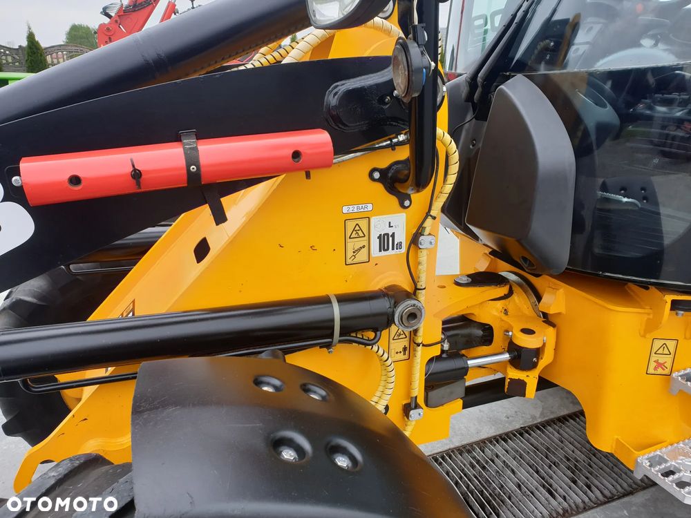 JCB 409 AGRI 40KM/H WIDŁY/ŁYŻKA SPROWADZONA SUPER STAN - 20