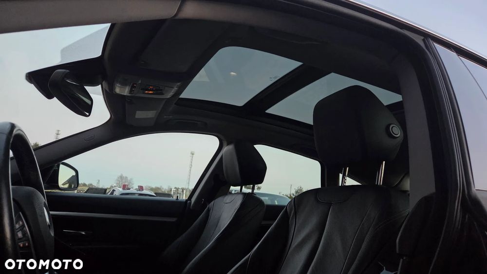 BMW 3GT 320d Sport-Aut Luxury Line - 26