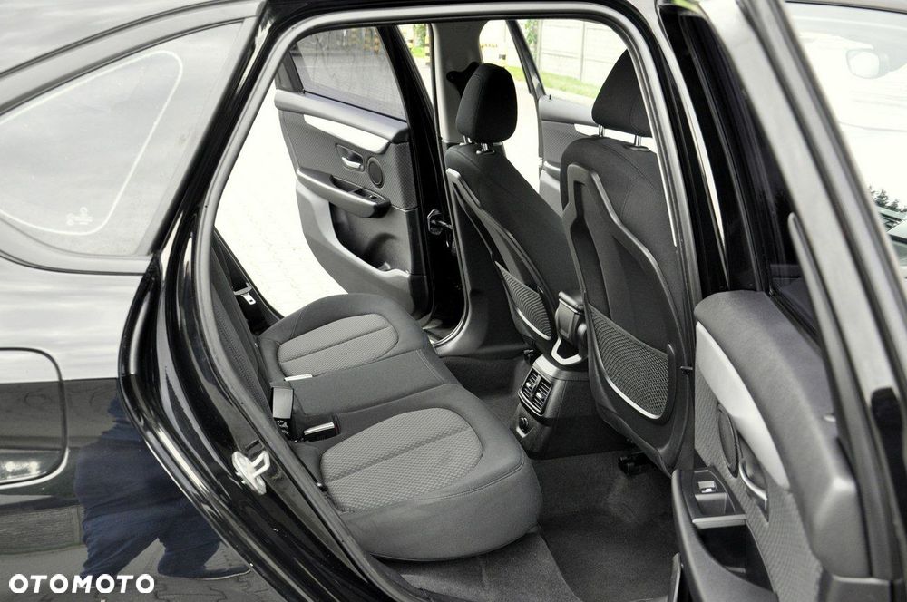 BMW Seria 2 218d Active Tourer Luxury Line - 14