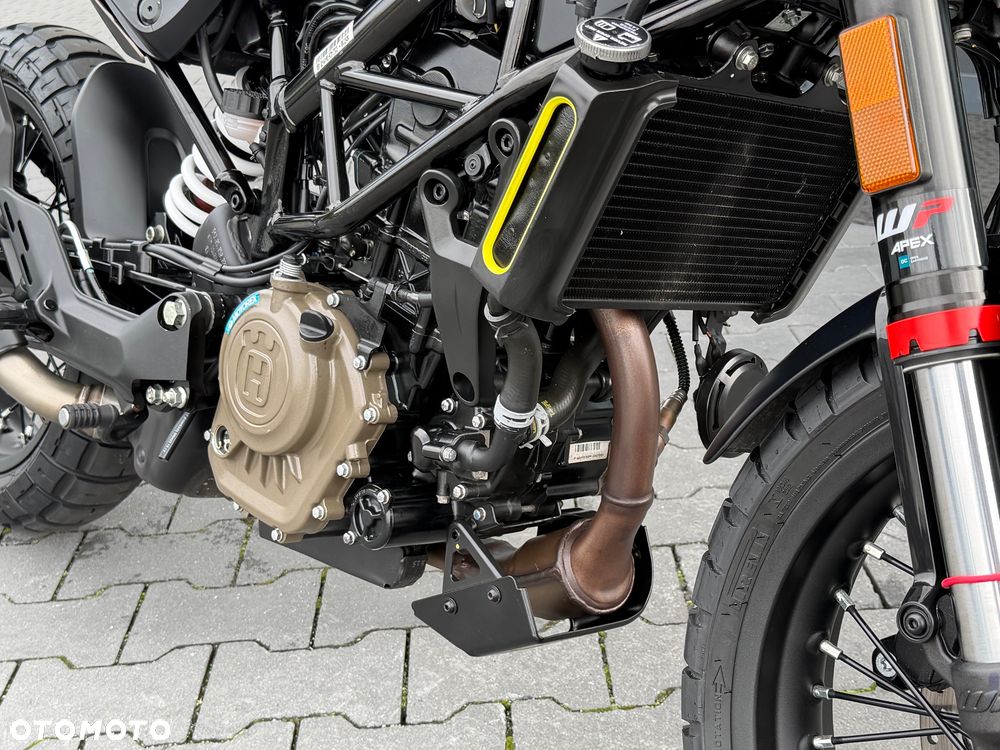 Husqvarna Svartpilen - 19