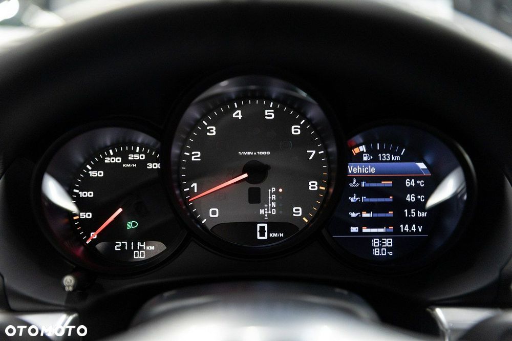 Porsche Cayman S PDK - 39