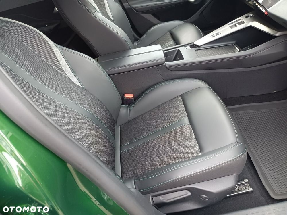Peugeot 308 - 19