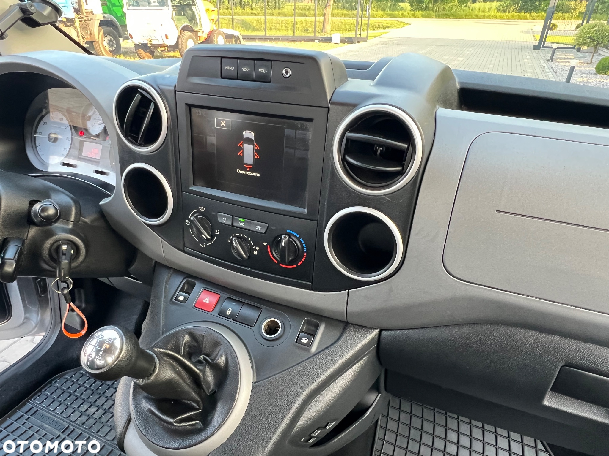 Citroën Berlingo Multispace BlueHDi 100 FEEL - 34