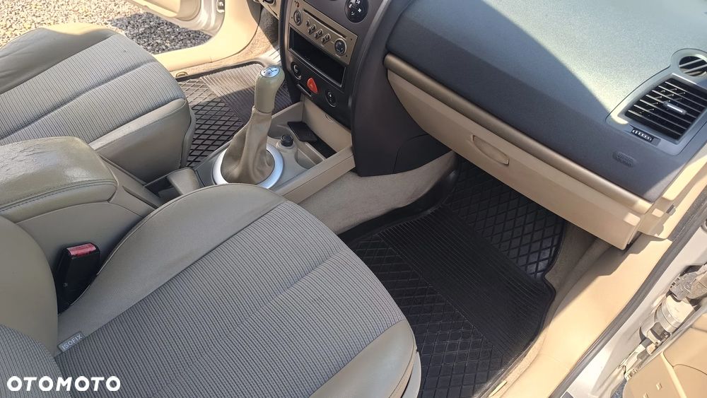 Renault Megane 1.6 Privilege - 34