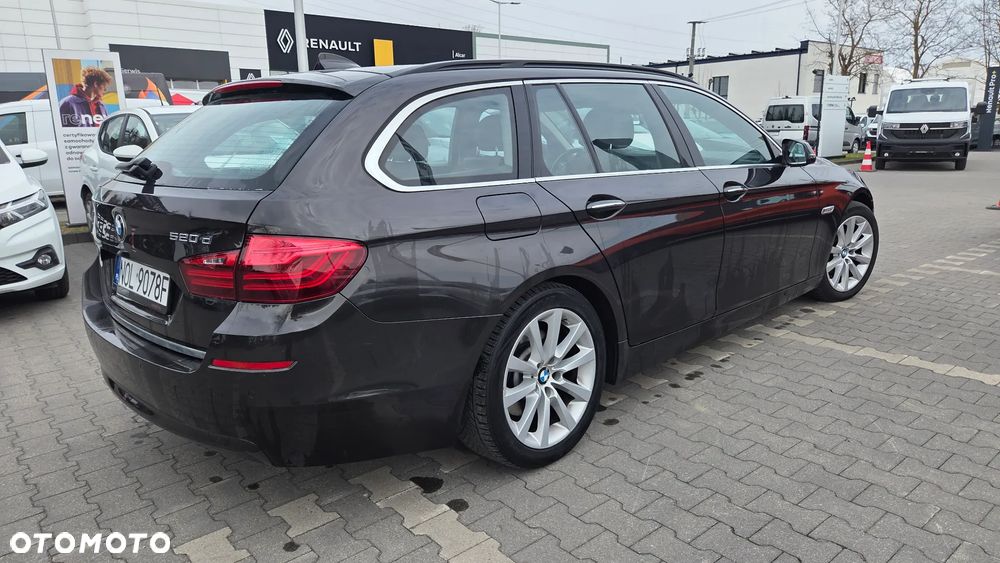BMW Seria 5 520d xDrive Luxury Line - 4