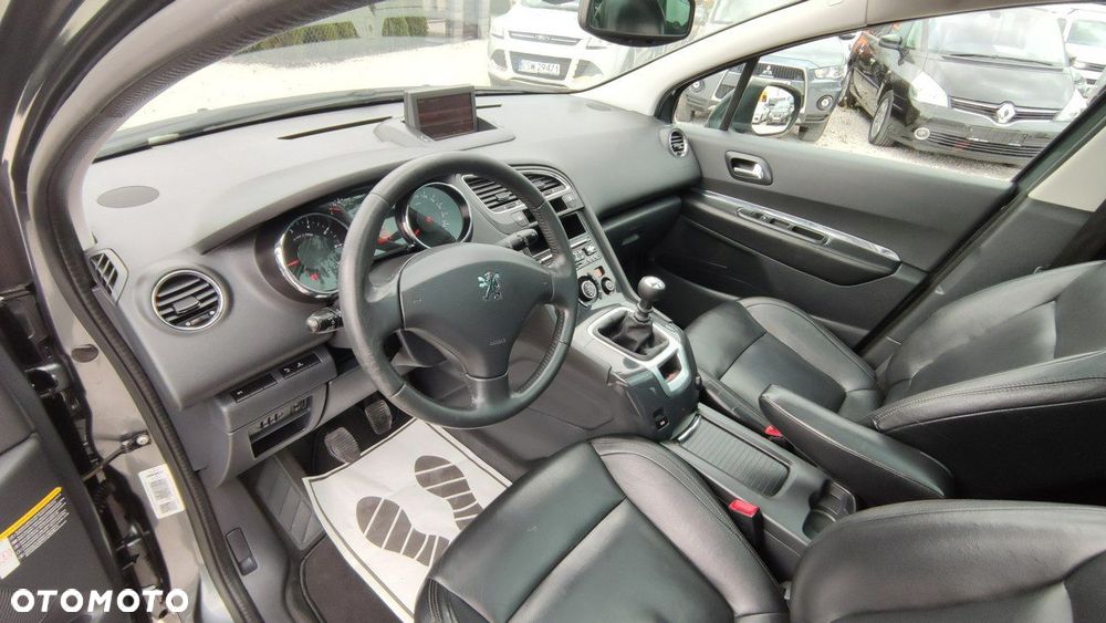 Peugeot 5008 - 22