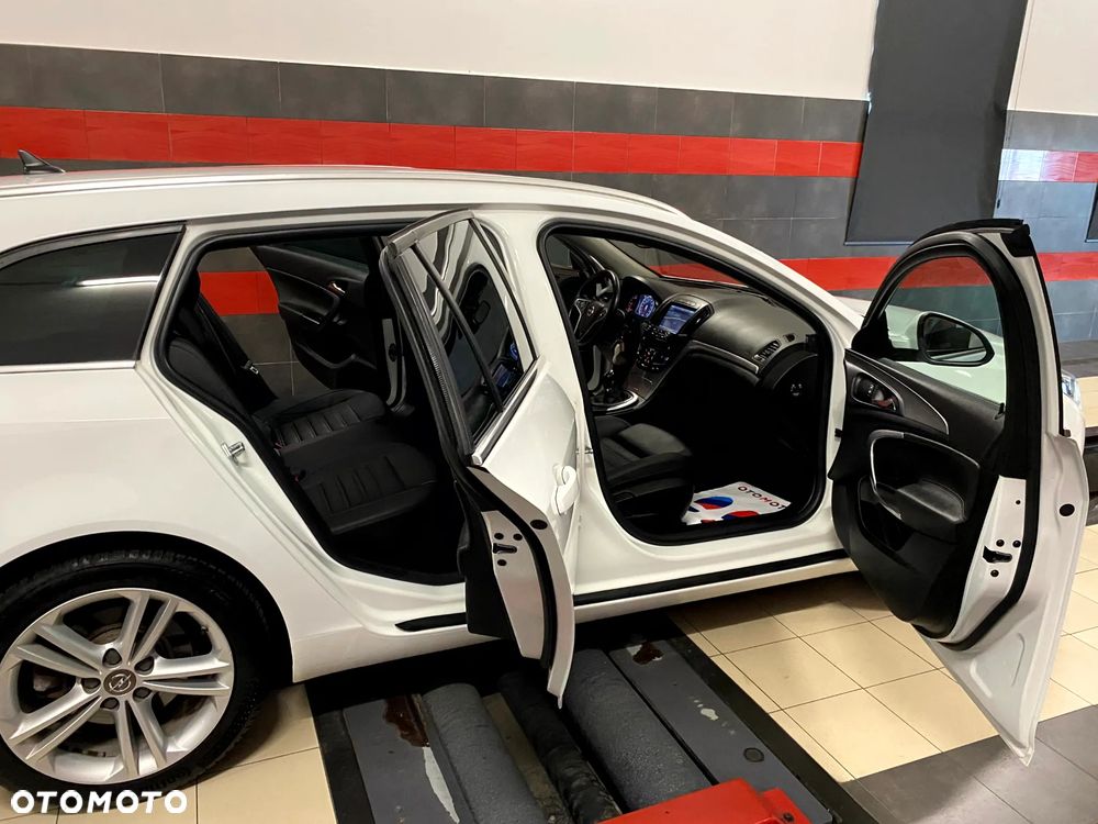Opel Insignia 1.6 T Executive S&S - 21