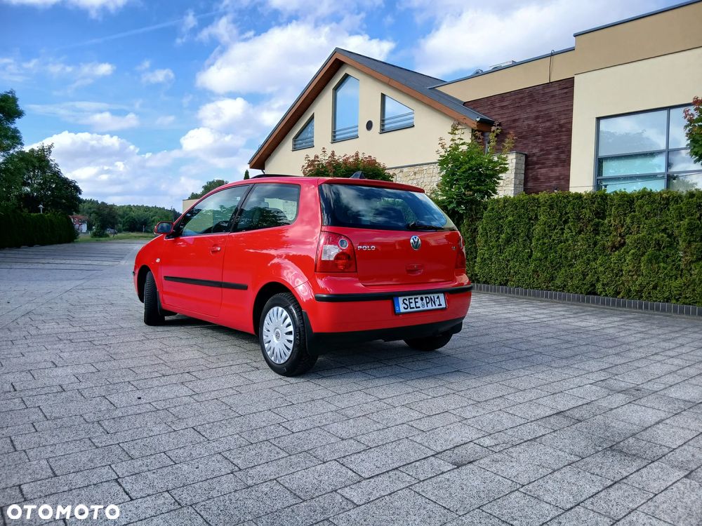 Volkswagen Polo 1.4 16V Trendline - 10