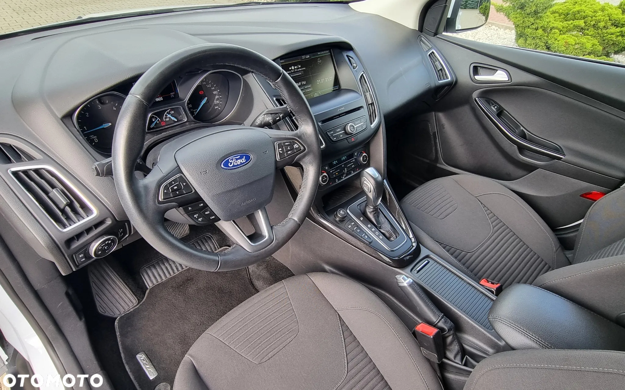 Ford Focus 1.5 EcoBlue Start-Stopp-System TITANIUM - 19