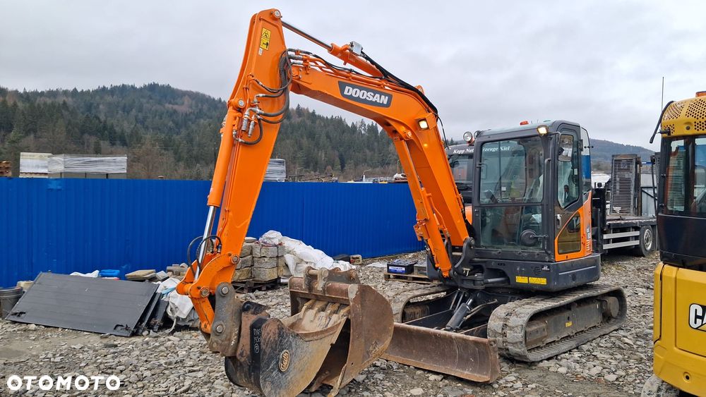 Doosan DX63 - 2