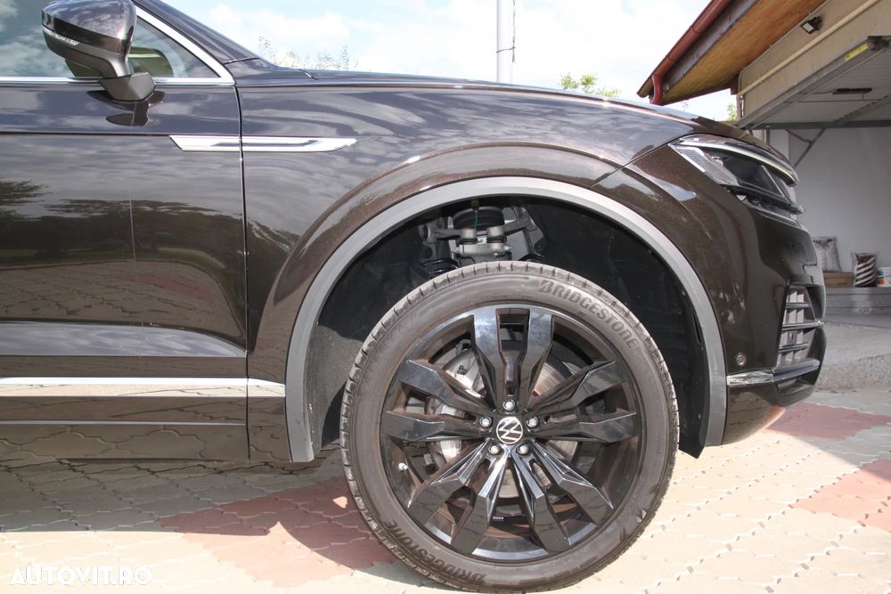 Volkswagen Touareg V6 TDI R-Style - 4