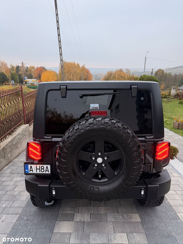 Jeep Wrangler - 11