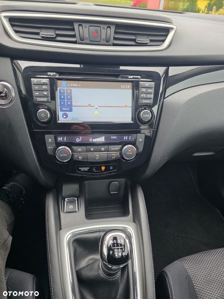 Nissan Qashqai 1.2 DIG-T N-Connecta - 19