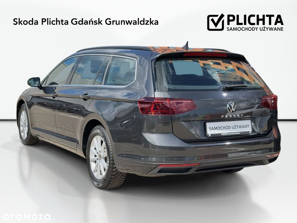 Volkswagen Passat - 8