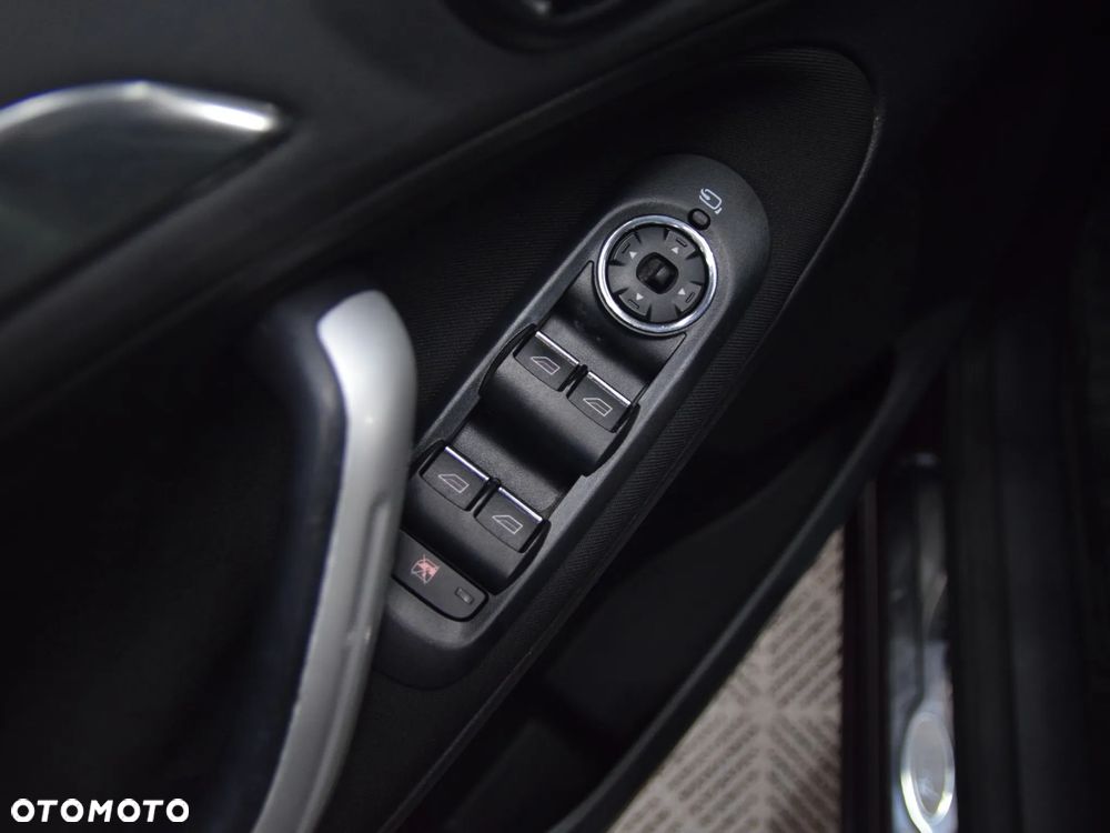 Ford S-Max - 16
