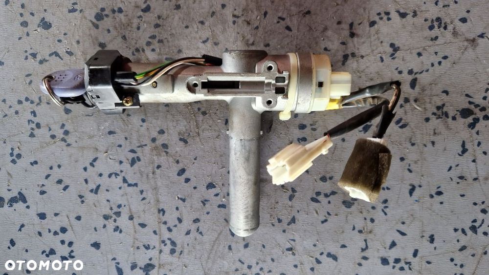 HYUNDAI SONATA IV STACYJKA - 2