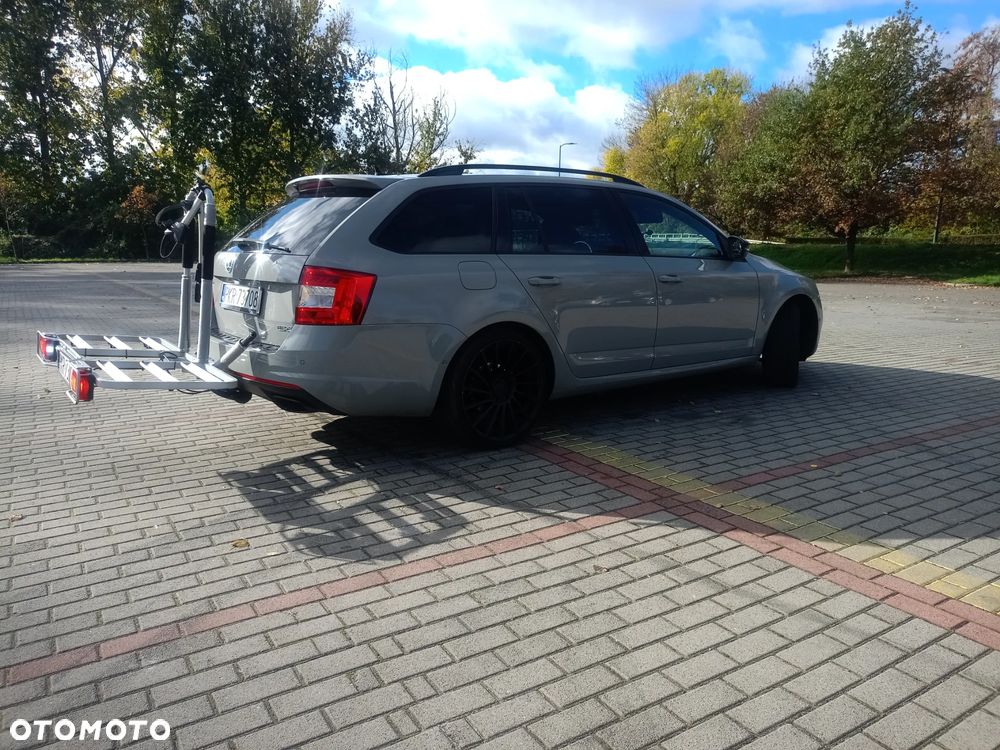 Skoda Octavia 2.0 TDI (Green tec) DSG RS - 14