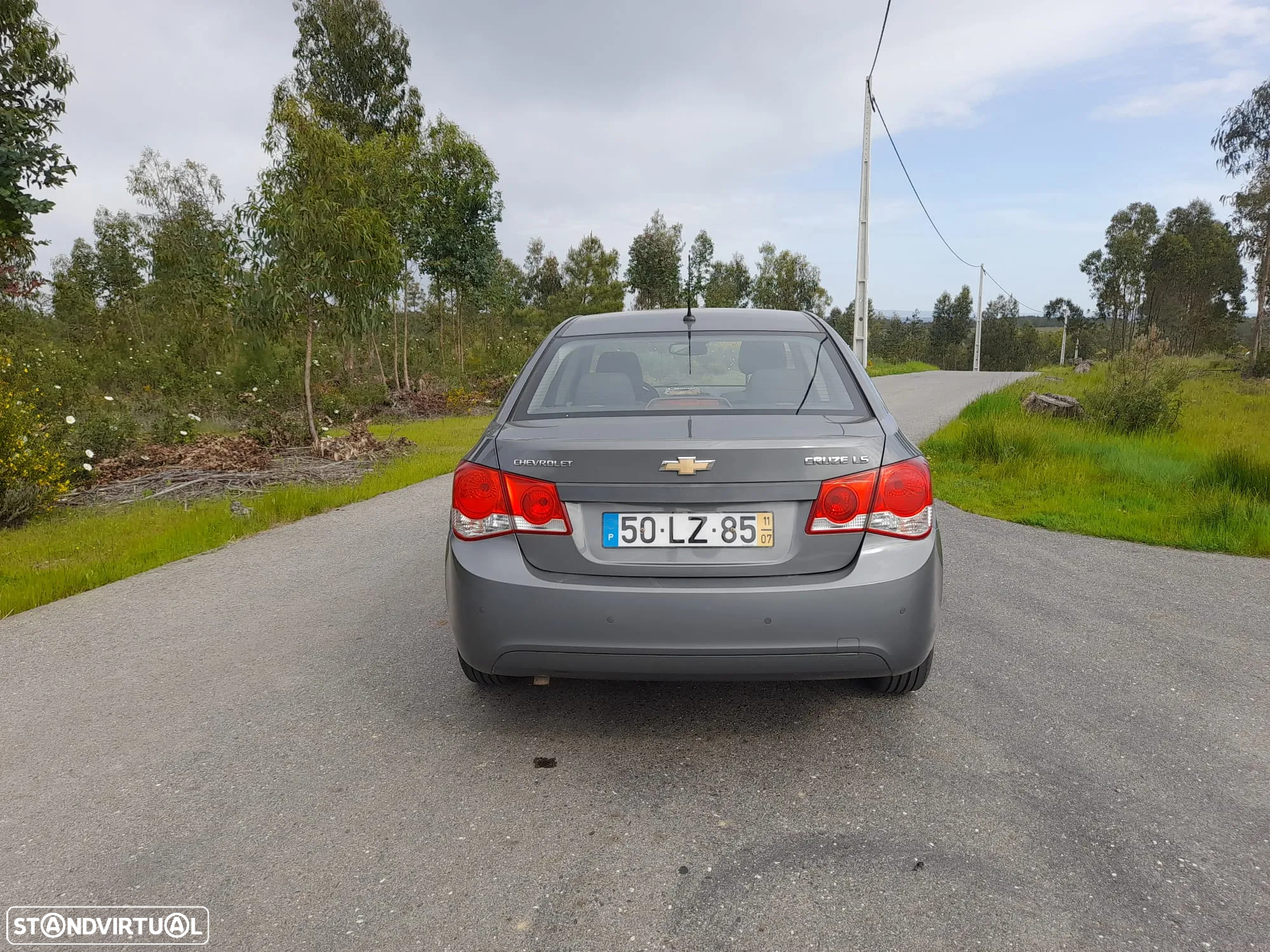 Chevrolet Cruze 1.6 LS - 4
