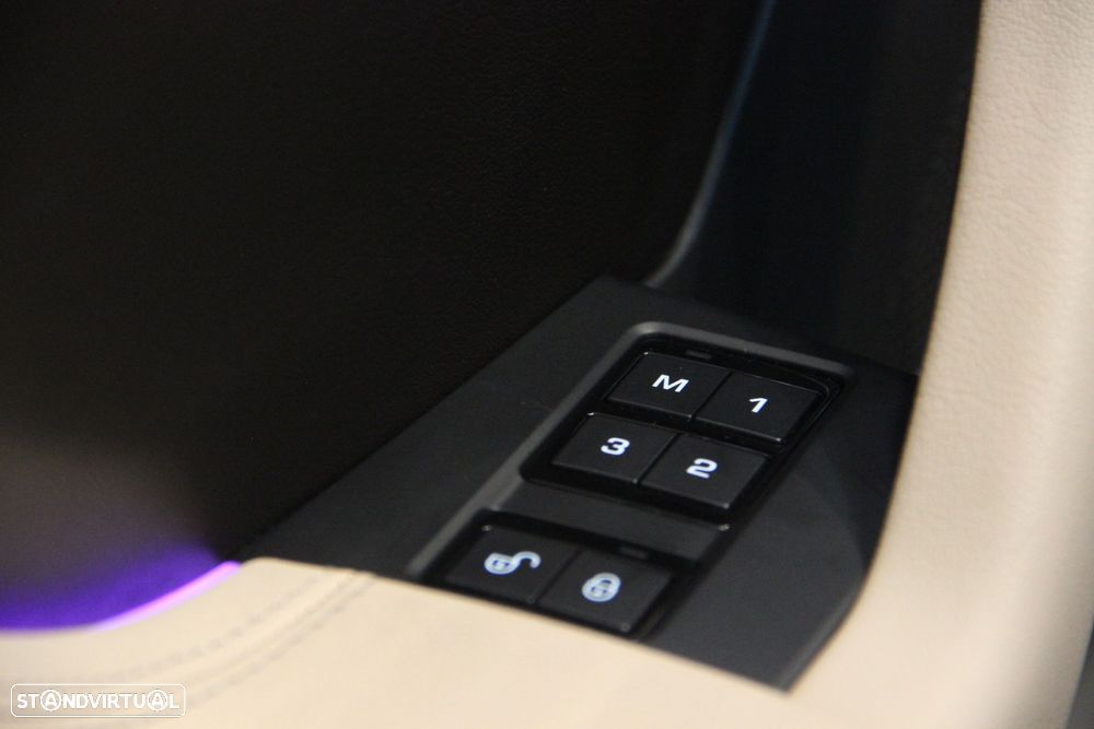 Jaguar F-Pace 2.0 i4D R-Sport Aut. - 19